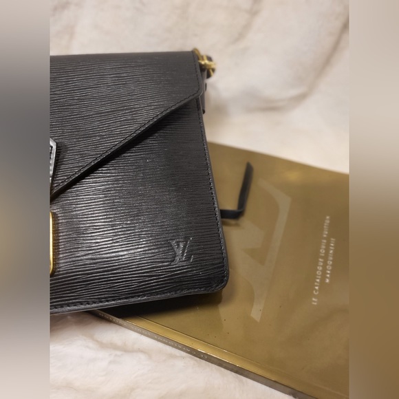 Authentic Louis Vuitton Sac Biface Crossbpdy shoulder bag - Picture 15 of 16